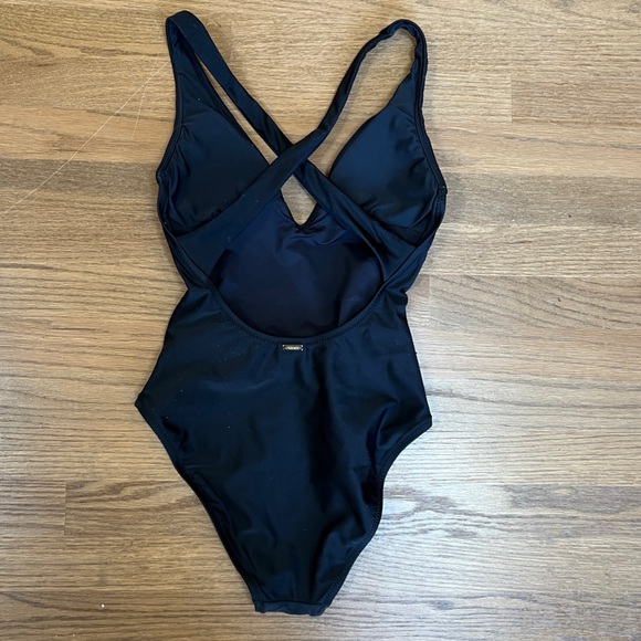 NEW Legance Lisa Plunge One-Piece Swimsuit Black Sz XS - Picture 7 of 10
